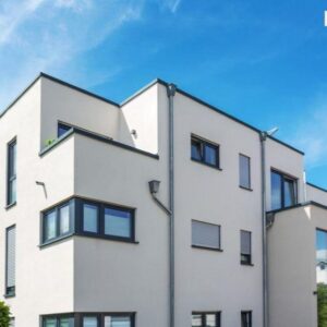 Ohne Makler  Mehrfamilienhaus  mit 3 Wohnungen  und 2 Garagen -