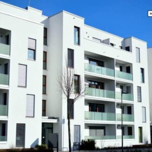 Mehrfamilienhaus  mit 5 Garagen -  Provisionsfrei - schnell sein!