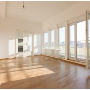 4 Zimmer - Wohnung mit Wintergarten Provisionsfrei - schnell sein!