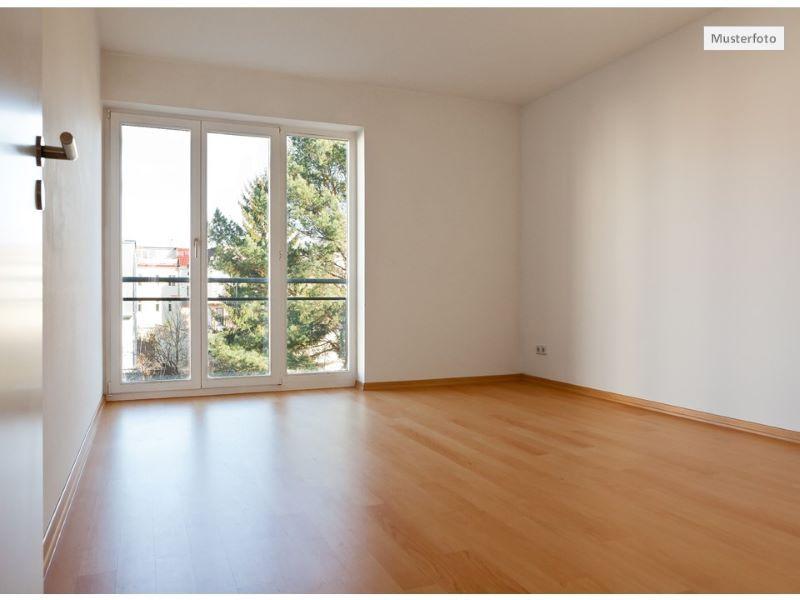 1 Zimmer - Wohnung mit Balkon Provisionsfrei - schnell sein!