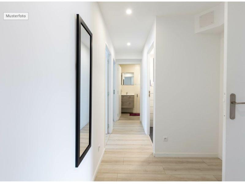 3 Zimmer - Wohnung mit Loggia Provisionsfrei - schnell sein!