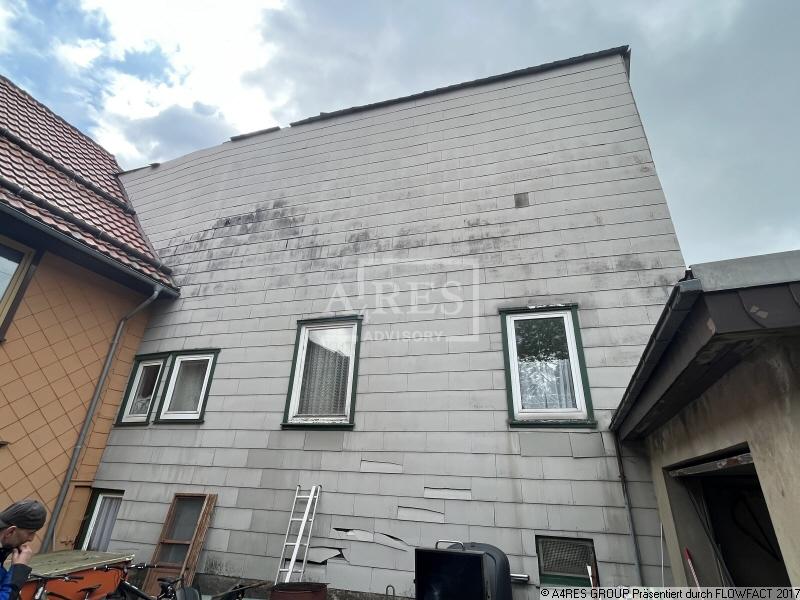 Zweifamilienhaus mit Terrasse und Garage - Provisionsfrei - schnell sein! – Bild 3